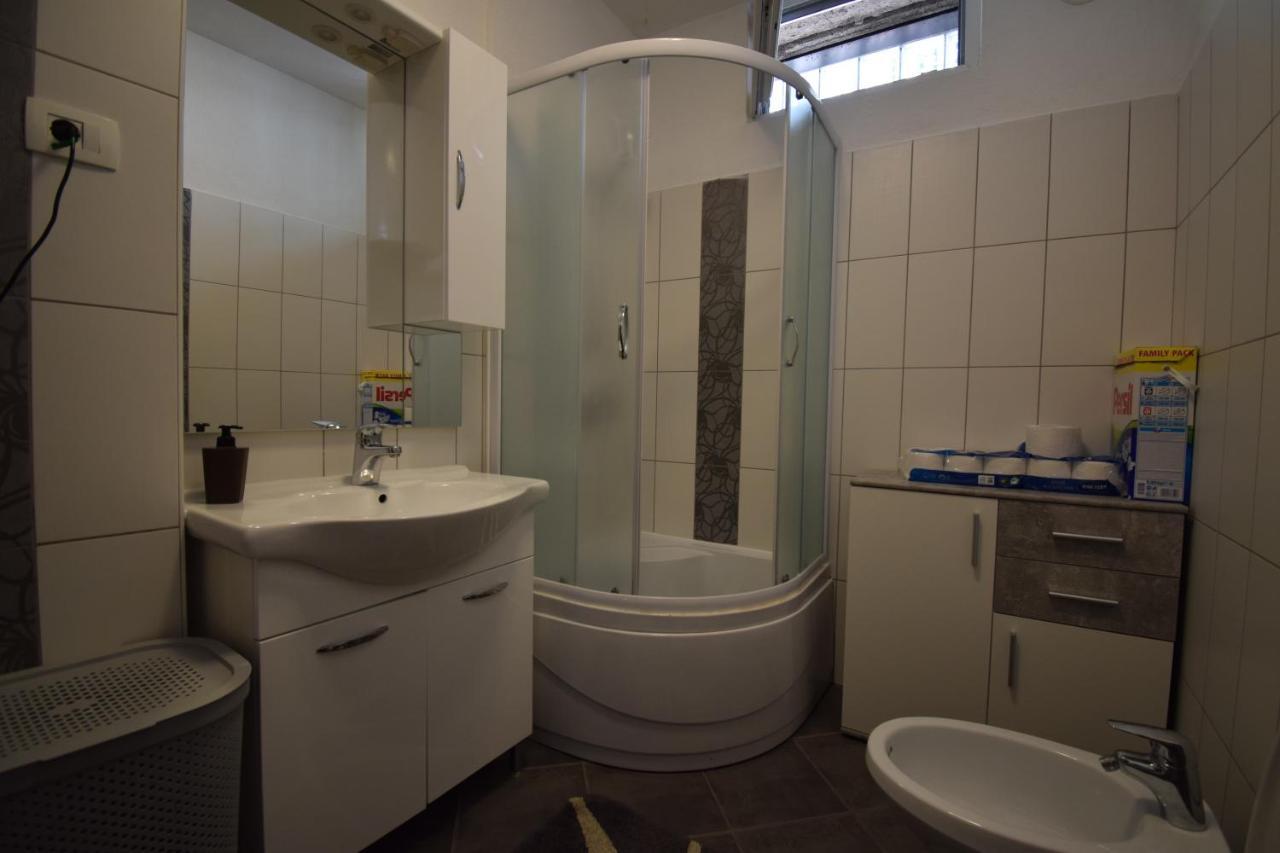 Apartment Adem Копер Екстериор снимка